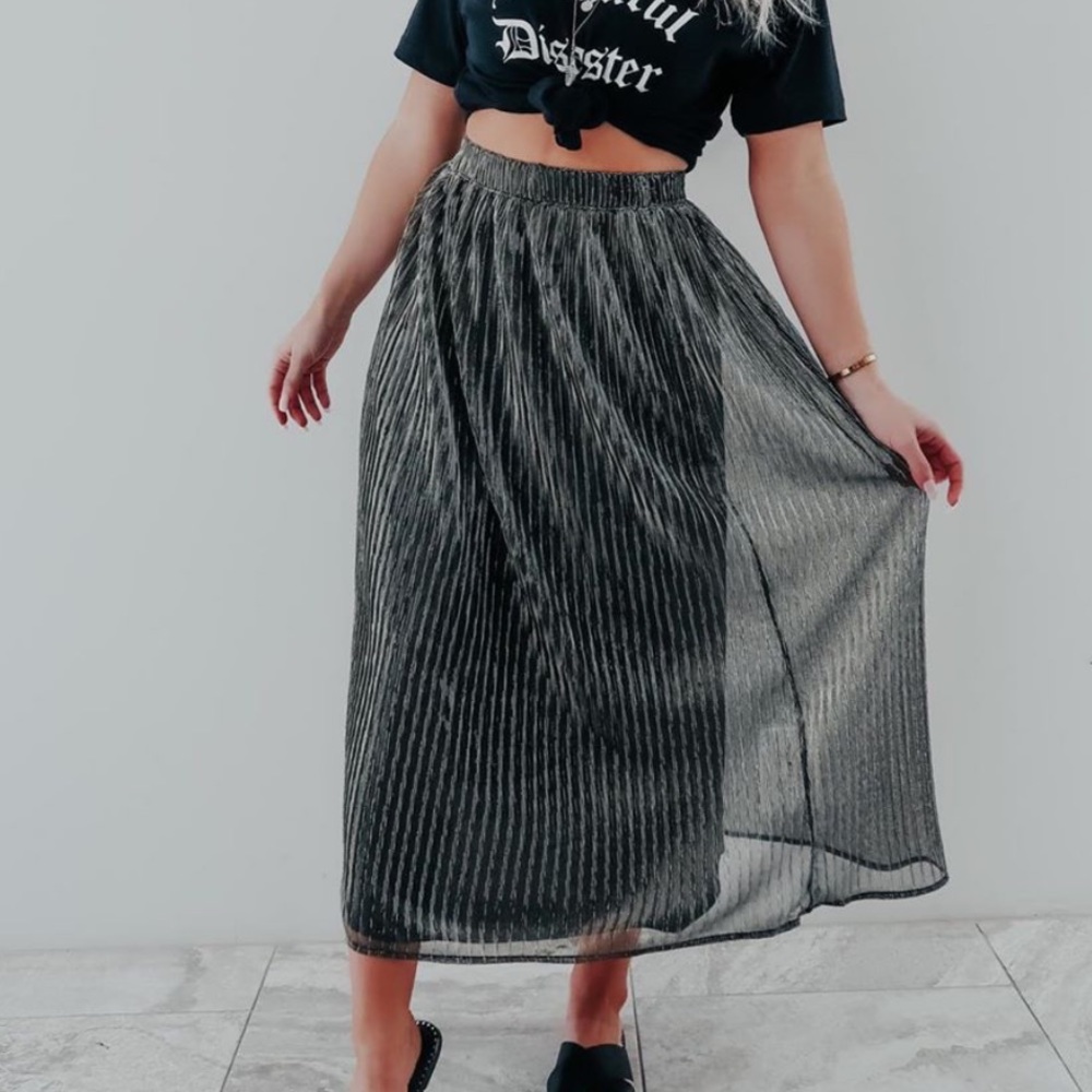 Metallic midi skirt - Picture 2 of 5